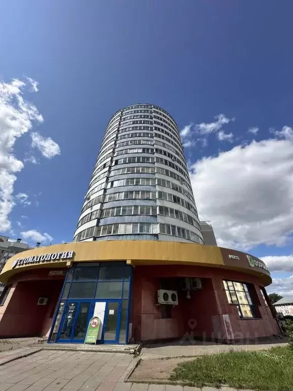 2-к кв. Кировская область, Киров ул. Мостовицкая, 4к1 (61.3 м) - Фото 0