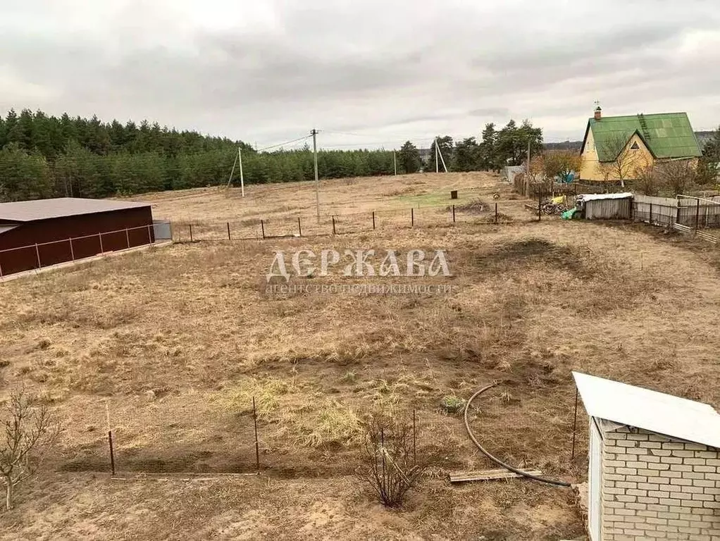 Участок в Белгородская область, Старооскольский городской округ, с. ... - Фото 0