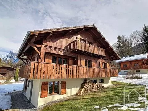 Comfortable 4 bedroom chalet in Morillon village, walking distance to . - Фото 0