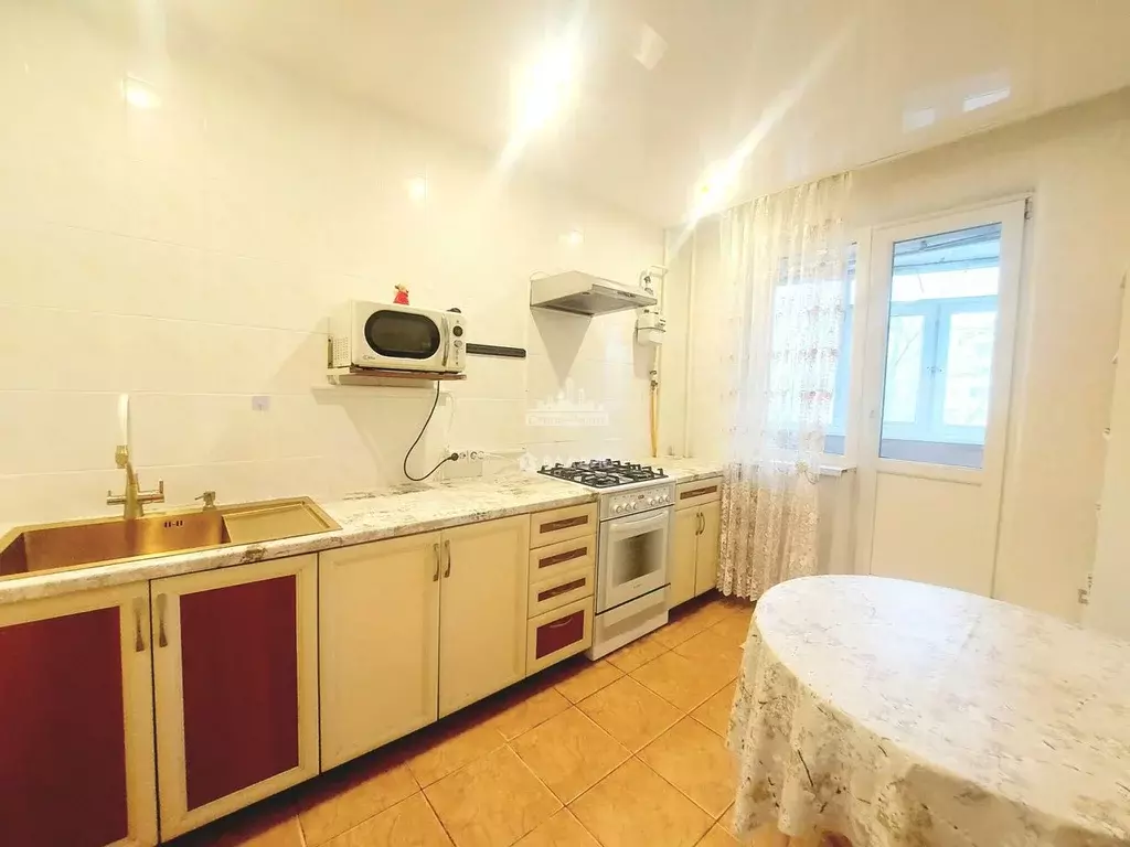 3-к кв. Крым, Керчь ул. Генерала Петрова, 20 (67.3 м) - Фото 1