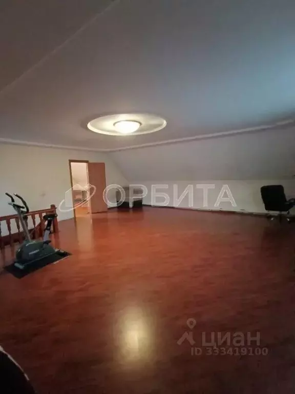 Дом в Тюменская область, Тюмень ул. Калинина, 100 (172 м) - Фото 2