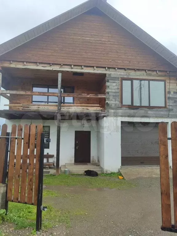 Дом 200 м на участке 10 сот. - Фото 1