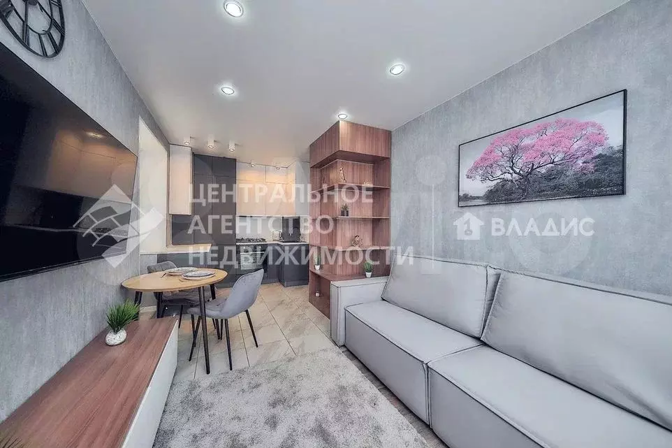 1-к. квартира, 41,8 м, 2/7 эт. - Фото 0