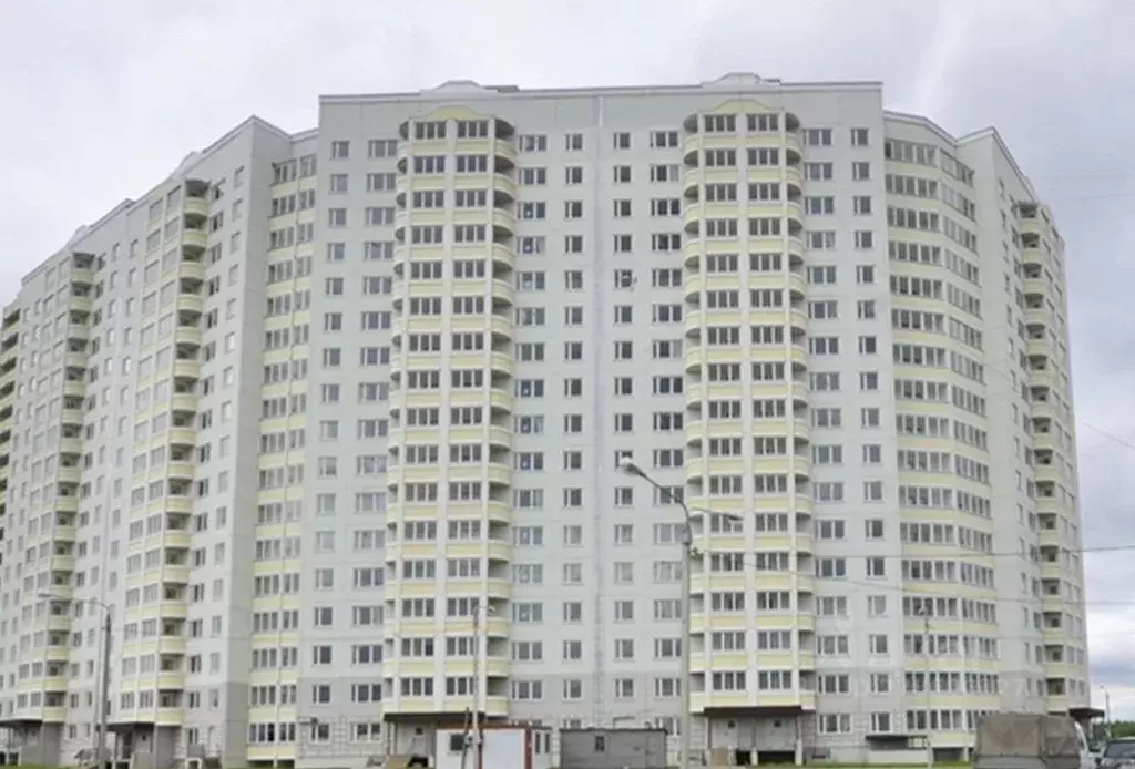 2-к кв. Московская область, Лобня ул. Чайковского, 25 (55.5 м) - Фото 0