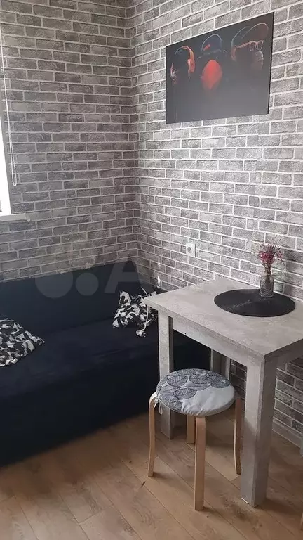 1-к. квартира, 393 м, 1/9 эт. - Фото 1
