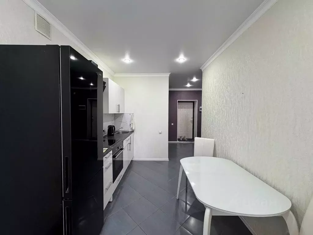 1-к кв. Омская область, Омск ул. Звездова, 127 (36.0 м) - Фото 1