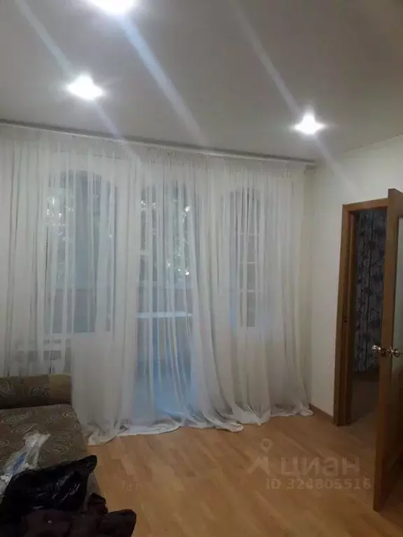 3-к кв. Краснодарский край, Сочи Гагарина мкр, бул. Цветной, 19 (46.0 ... - Фото 1