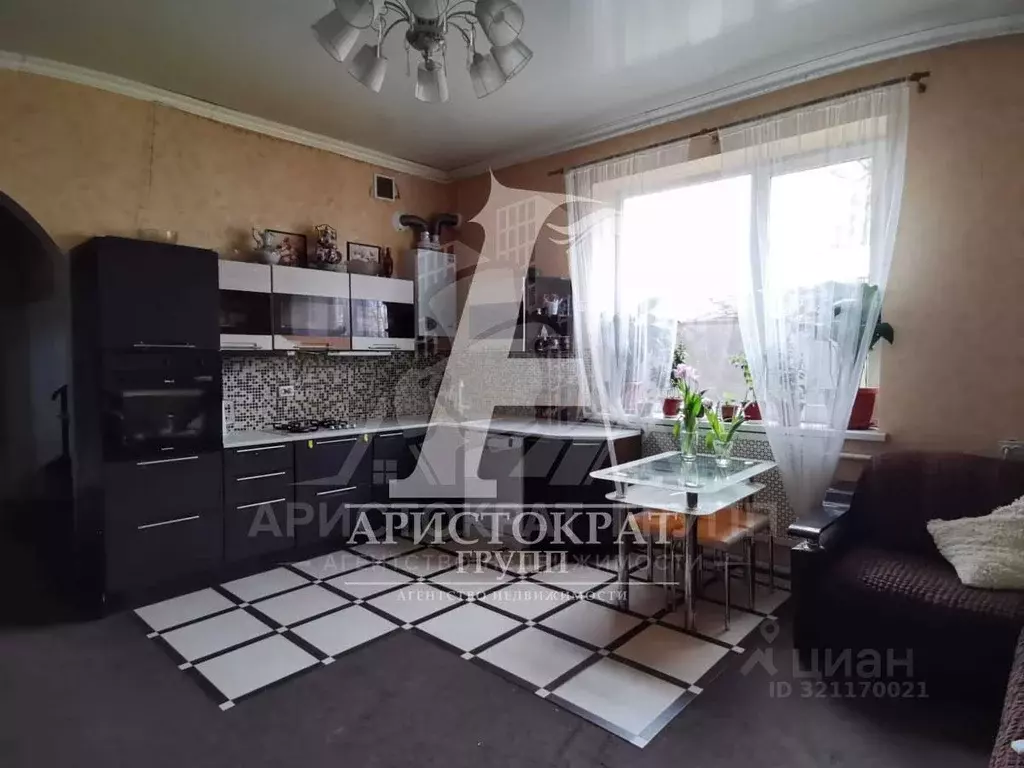 Дом в Ставропольский край, Пятигорск просп. Свободы, 18 (200 м) - Фото 0