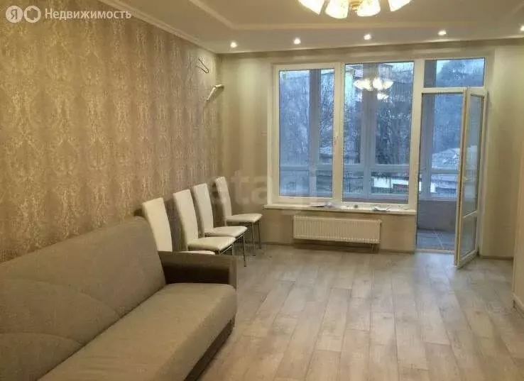 2-комнатная квартира: Симферополь, улица Тургенева, 13А (72.3 м) - Фото 1
