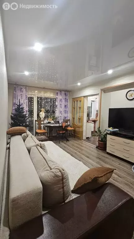 3-комнатная квартира: Сыктывкар, улица Оплеснина, 17 (60.1 м) - Фото 1