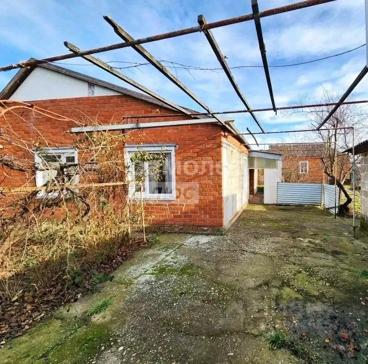 Дом в Краснодарский край, Брюховецкий район, Брюховецкая ст-ца ул. ... - Фото 1