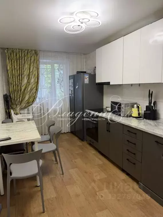 2-к кв. Иркутская область, Иркутск Трудовая ул., 55 (55.0 м) - Фото 1