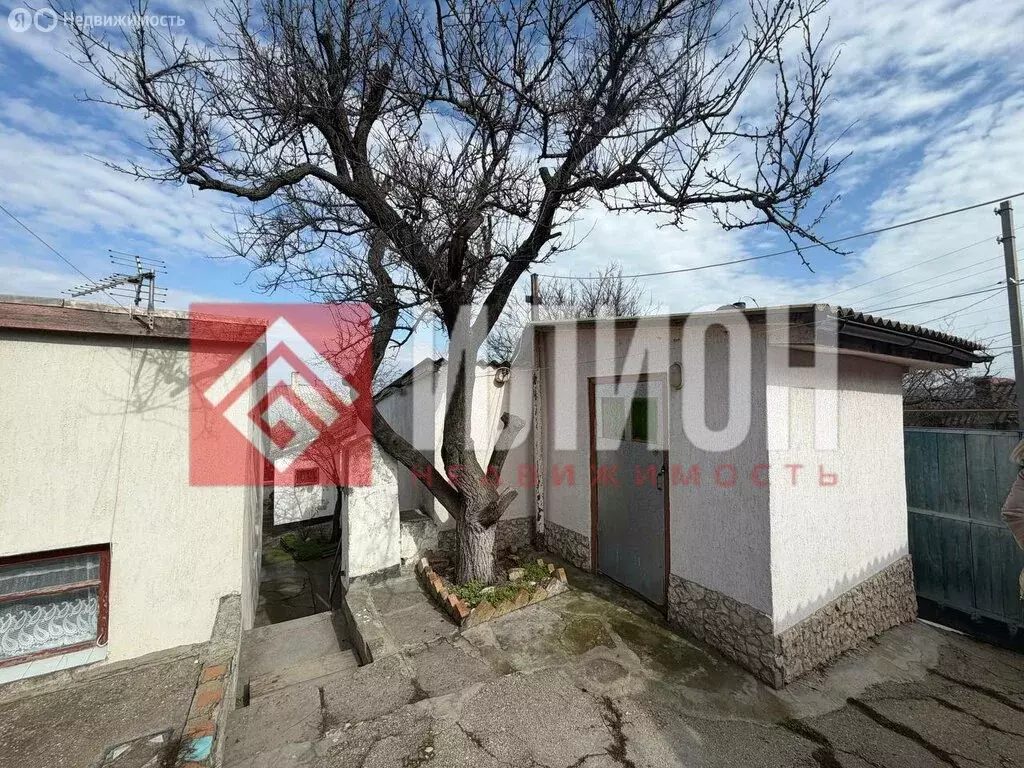 3-комнатная квартира: Феодосия, Комсомольская улица, 8 (48 м) - Фото 1