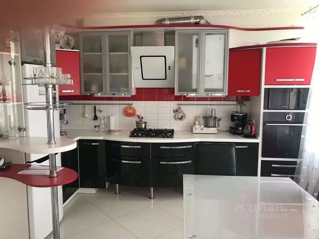2-к кв. Крым, Евпатория просп. Ленина, 51/50 (80.0 м) - Фото 1