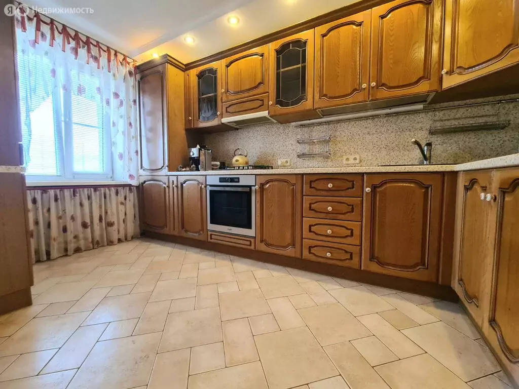 3-комнатная квартира: Орёл, Жилинская улица, 2 (67 м) - Фото 0