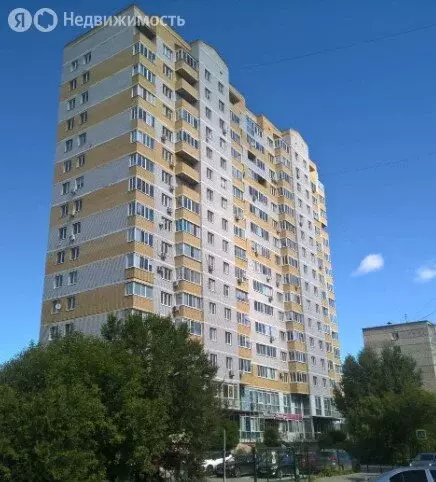2-комнатная квартира: Тюмень, улица Муравленко, 13 (55.8 м) - Фото 1