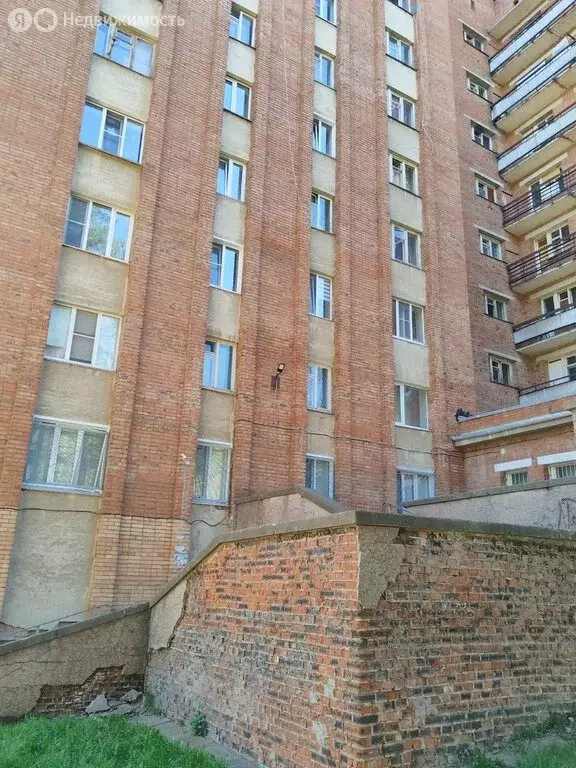 1к в 4-комнатной квартире (17 м) - Фото 0