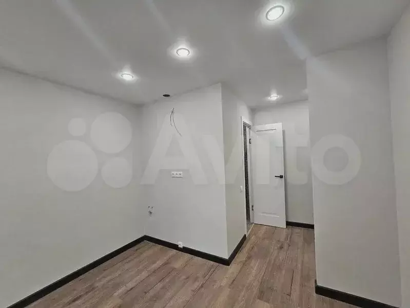 Квартира-студия, 17,3 м, 1/14 эт. - Фото 0