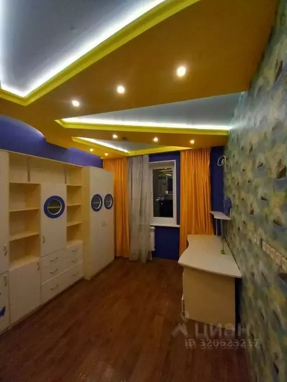 5-к кв. Московская область, Красногорск бул. Южный, 6 (187.8 м) - Фото 2