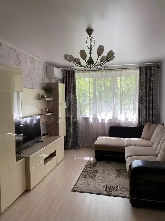 2-к. квартира, 43,8 м, 1/5 эт. - Фото 0