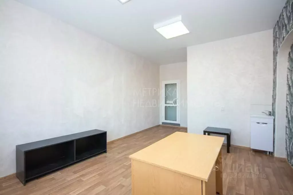 Офис в Тюменская область, Тюмень Аккумуляторная ул., 1 (19 м) - Фото 1