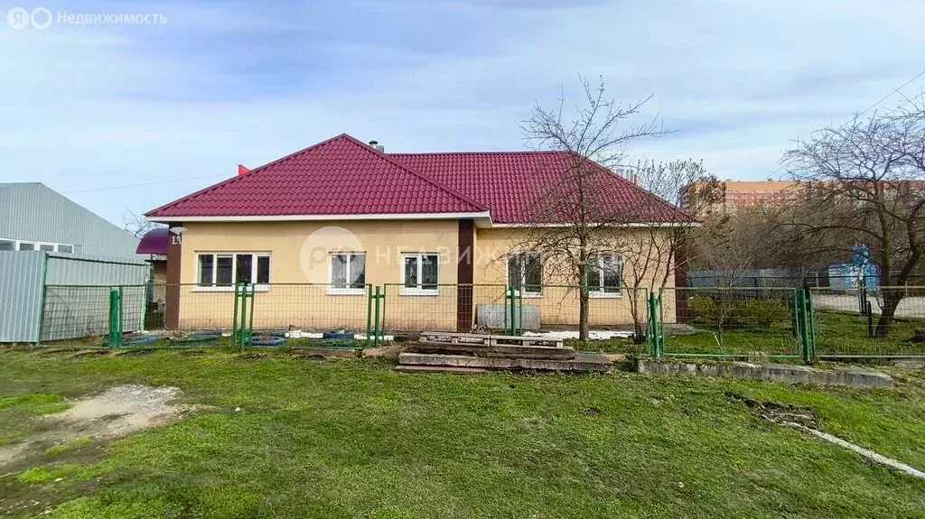 Дом в район Семчино, Школьная улица, 1А (92 м) - Фото 1