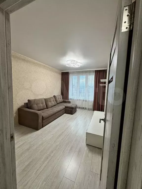 1-к. квартира, 42 м, 5/25 эт. - Фото 1