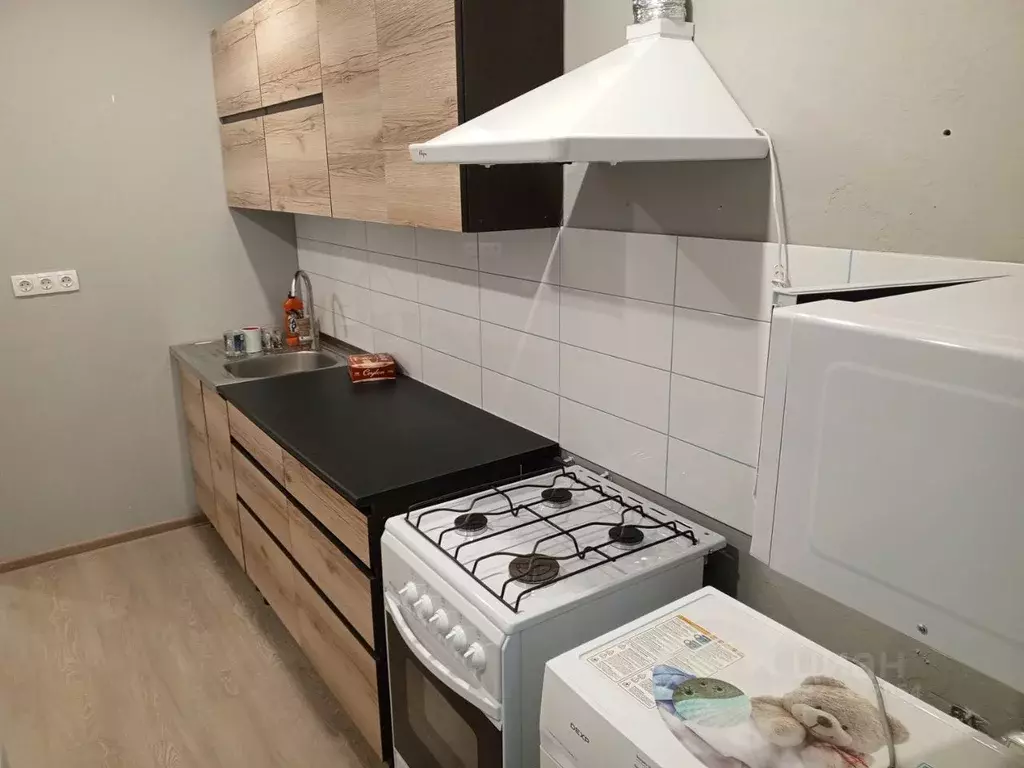 1-к кв. Саратовская область, Энгельс просп. Строителей, 53 (30.0 м) - Фото 2