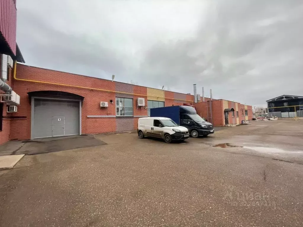 Склад в Татарстан, Казань ул. Аделя Кутуя, 124с2 (2049 м) - Фото 1