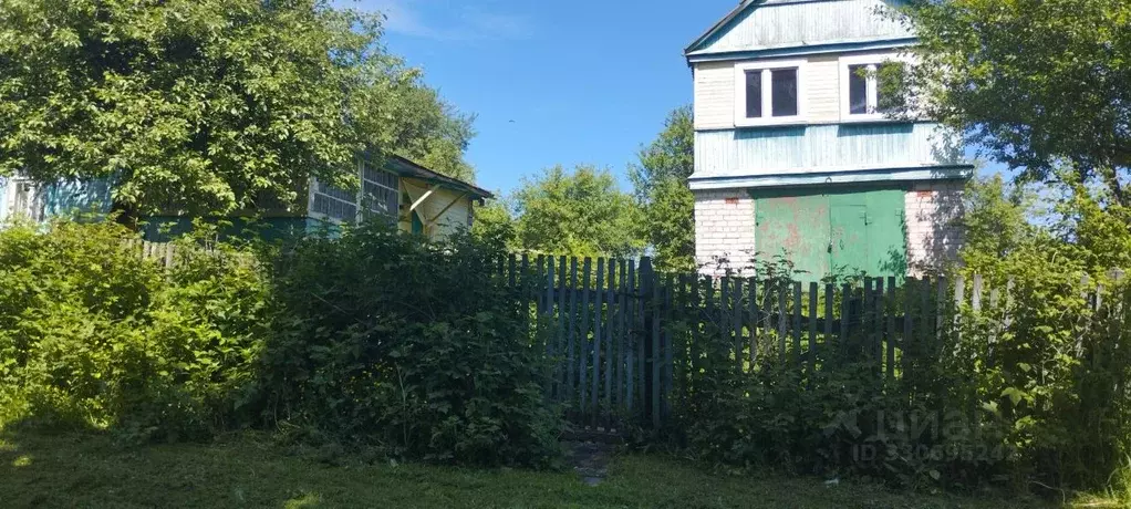 Дом в Калужская область, Перемышльский муниципальный округ, д. Комсино ... - Фото 1