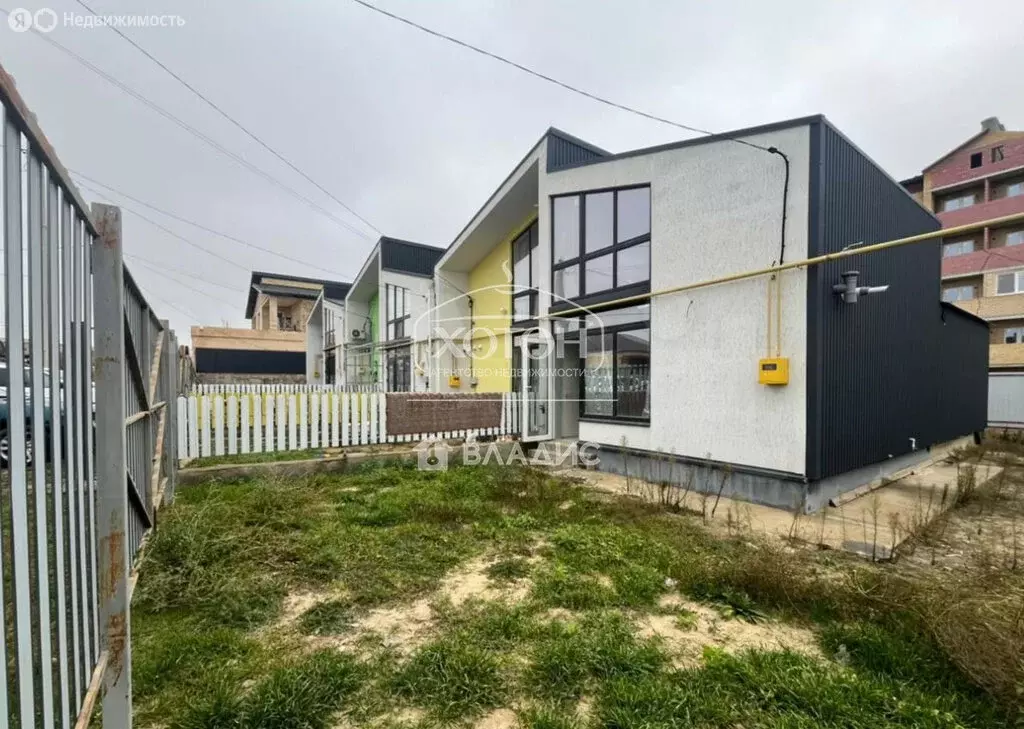 2-комнатная квартира: Элиста, улица В.И. Ленина, 333Ак1 (105.1 м) - Фото 1