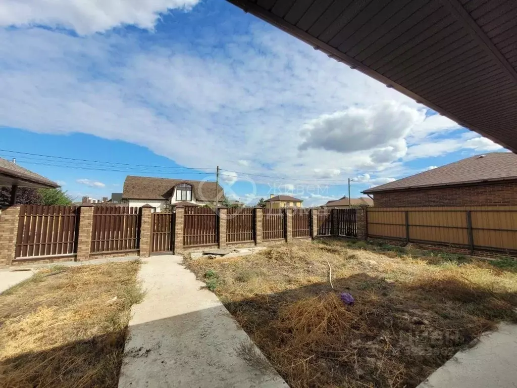 Дом в Волгоградская область, Среднеахтубинский район, Фрунзенское ... - Фото 2