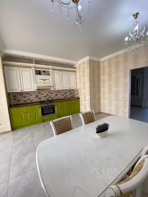 1-к кв. Татарстан, Казань ул. Габдуллы Кариева, 10 (141.8 м) - Фото 2