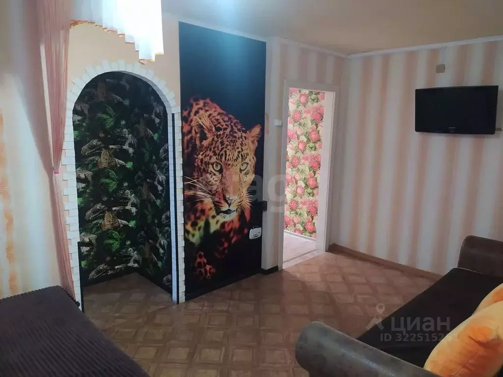 2-к кв. Вологодская область, Сокол ул. Суворова, 16 (42.6 м) - Фото 2