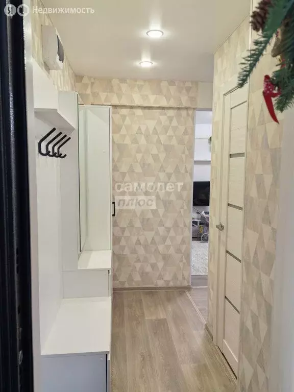 2-комнатная квартира: Каменск-Уральский, микрорайон Октябрьский, улица ... - Фото 2