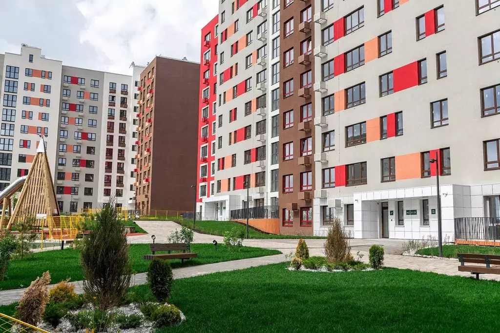Продаётся 2-к квартира, 56.14 м - Фото 0