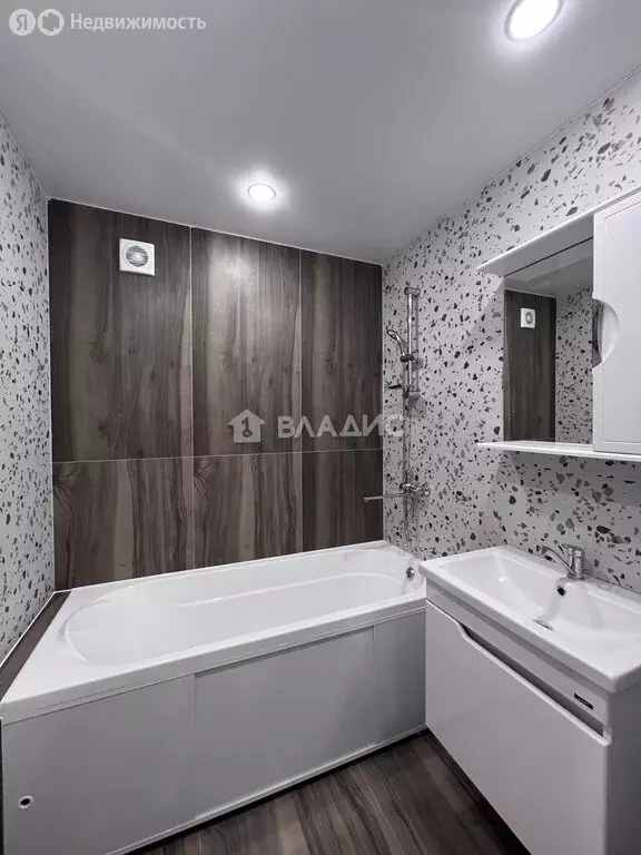 2-комнатная квартира: Чигири, улица Василенко, 5/2 (49.9 м) - Фото 1