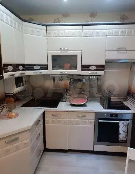 2-к. квартира, 54 м, 4/9 эт. - Фото 0