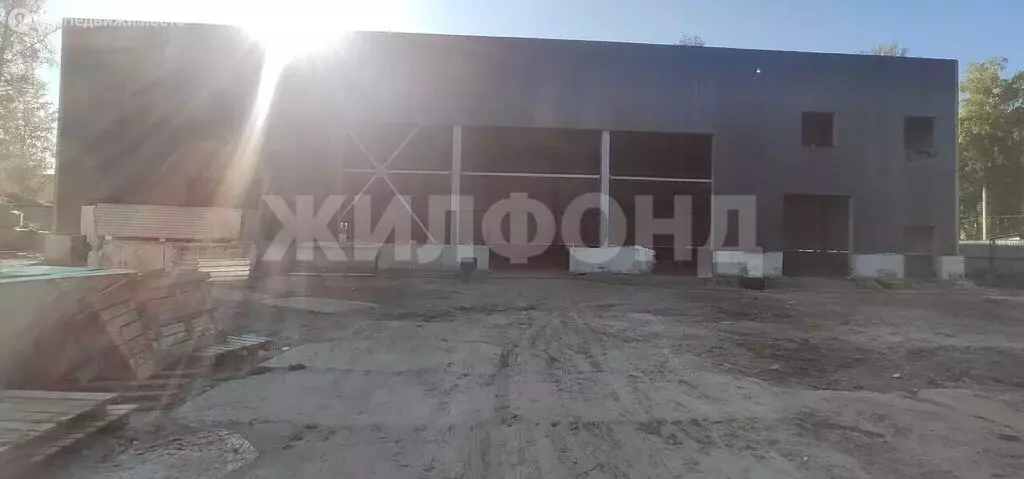 Торговая площадь (300 м) - Фото 1