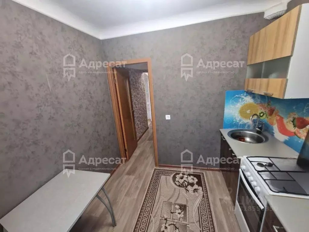 2-к кв. Волгоградская область, Волгоград ул. Маршала Еременко, 29 ... - Фото 0