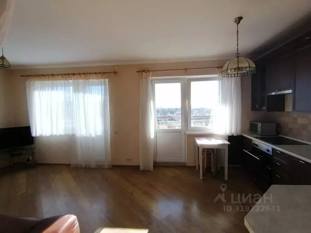 2-к кв. Краснодарский край, Сочи ул. Демократическая, 43 (66.0 м) - Фото 1