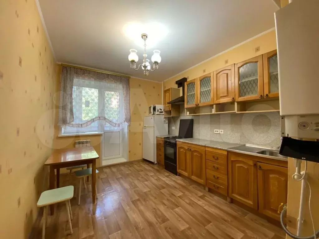 2-к. квартира, 60 м, 2/9 эт. - Фото 1