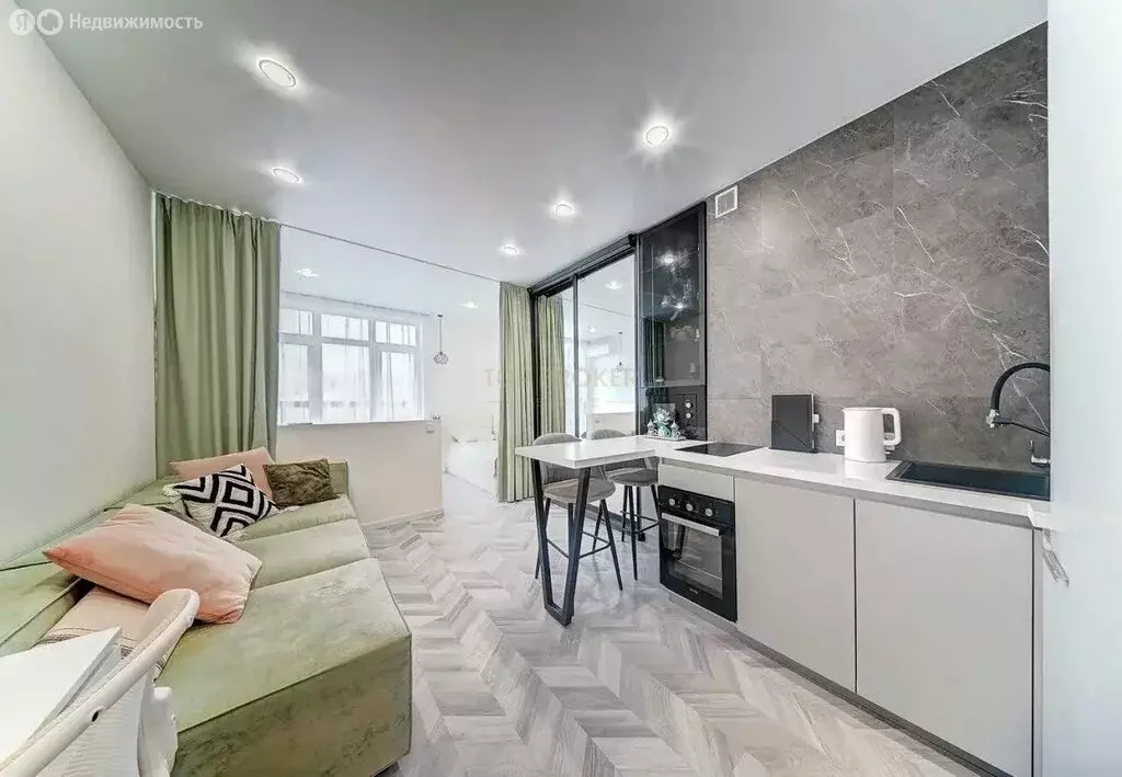 1-комнатная квартира: посёлок городского типа Дагомыс, улица Гайдара, ... - Фото 1