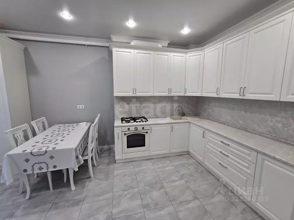 2-к кв. Северная Осетия, Владикавказ ул. Курсантов-Кировцев, 27А (75.0 ... - Фото 1