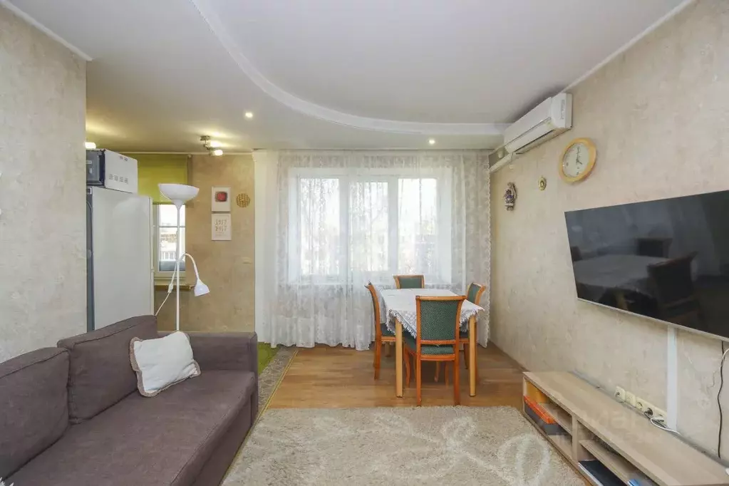 2-к кв. Омская область, Омск просп. Карла Маркса, 10б (42.2 м) - Фото 0