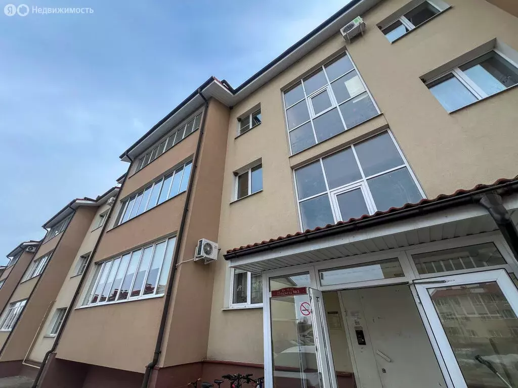 2-комнатная квартира: село Ямное, улица Генерала Сысоева, 2/6 (65.6 м) - Фото 1