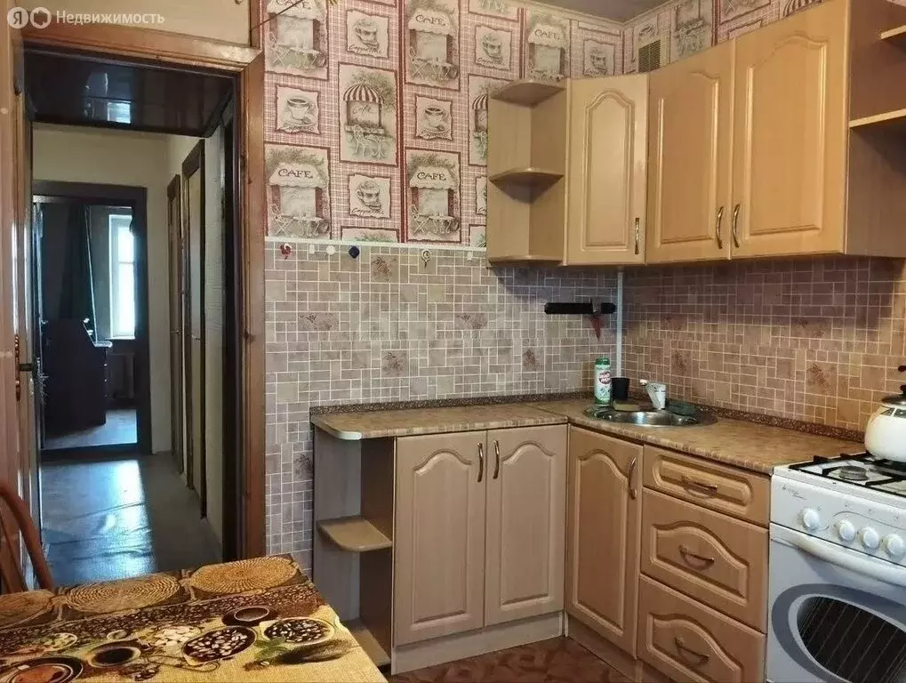 3-комнатная квартира: Торжок, 1-я улица Пугачёва, 18 (57.6 м) - Фото 1