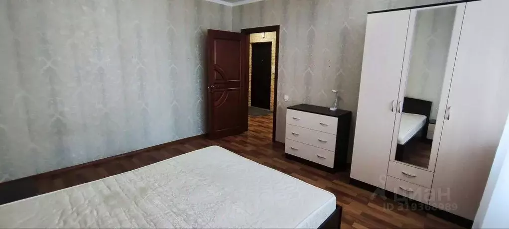2-к кв. Липецкая область, Липецк ул. А.П. Мистюкова, 10 (68.0 м) - Фото 1