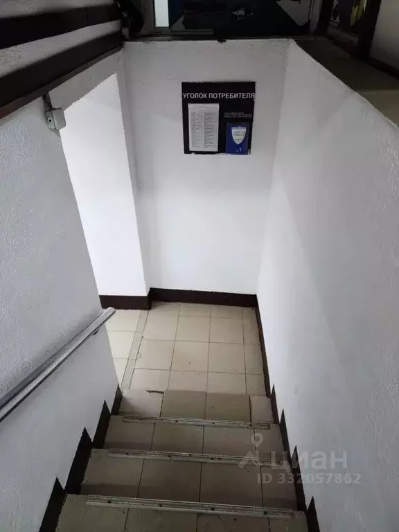 Помещение свободного назначения в Москва ул. Маршала Бирюзова, 9 (321 ... - Фото 2