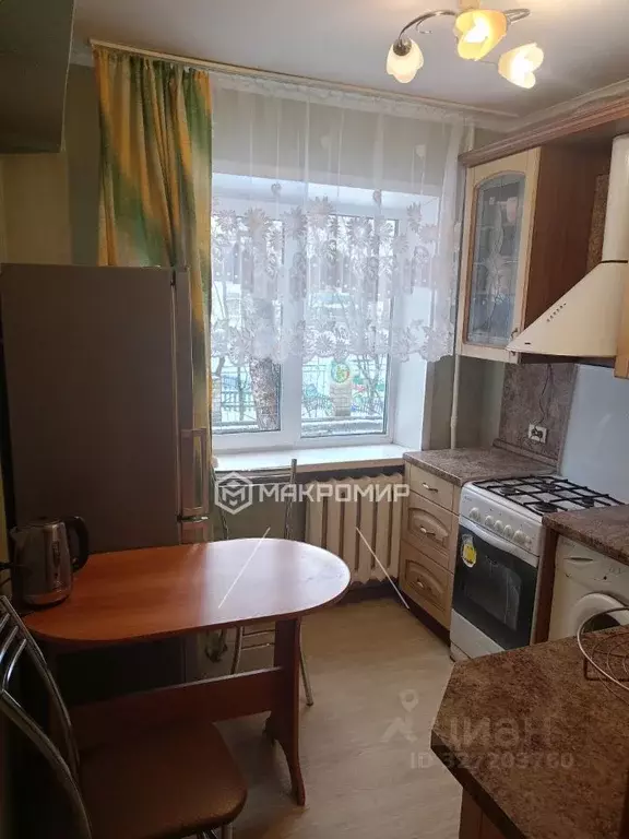 2-к кв. Брянская область, Брянск ул. Кольцова, 3 (41.1 м) - Фото 2